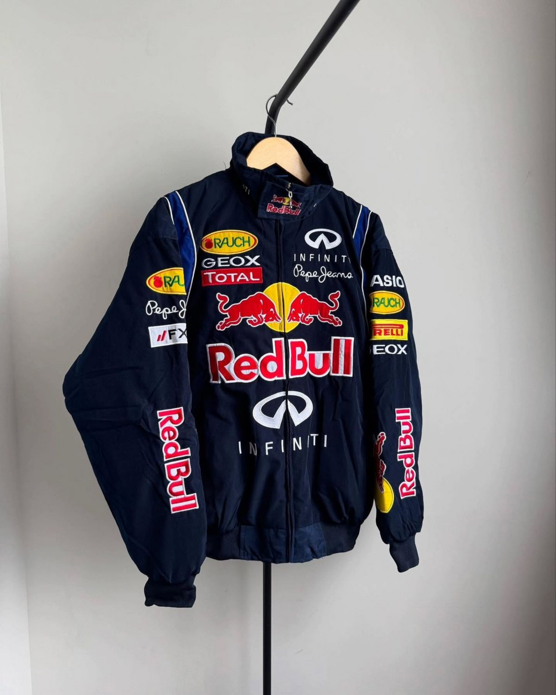 Red bull print men
